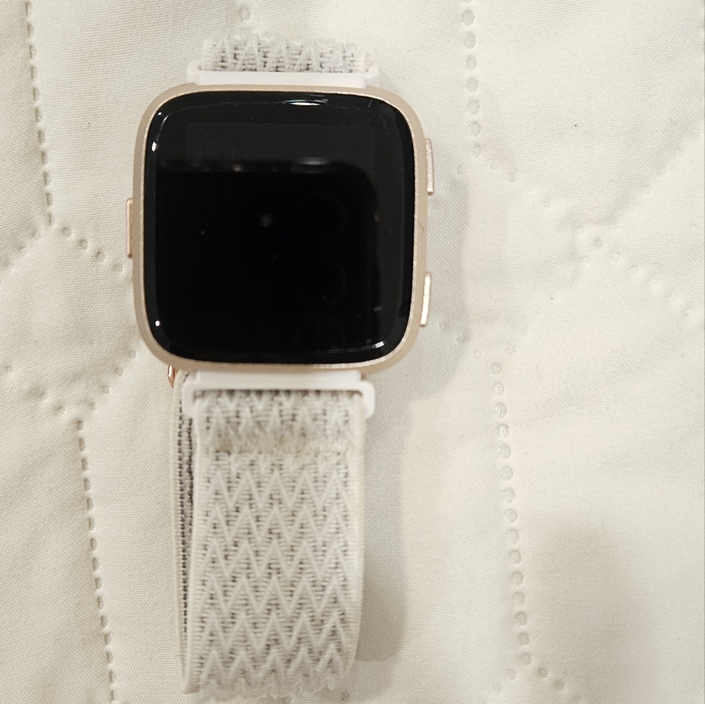 Smartwatch with Gray Strap